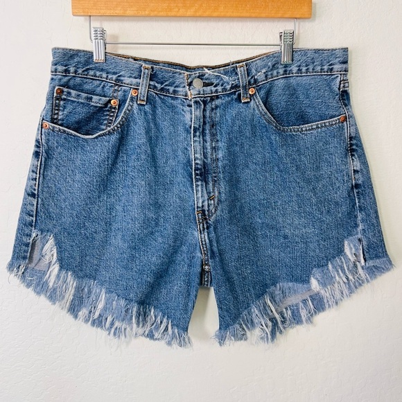 Levi's Raw Hem Cut Offs Denim Daisy Dukes 36 / XL - Picture 1 of 16